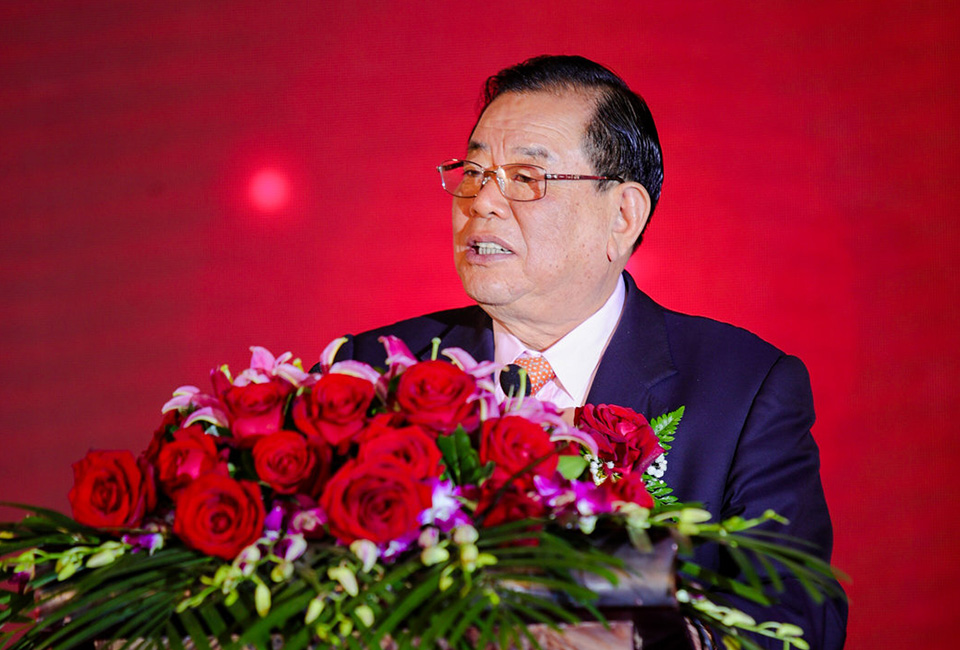 德業(yè)人將用心堅(jiān)守使命,<br>為實(shí)現(xiàn)夢(mèng)想不懼櫛風(fēng)沐雨、砥礪前行。